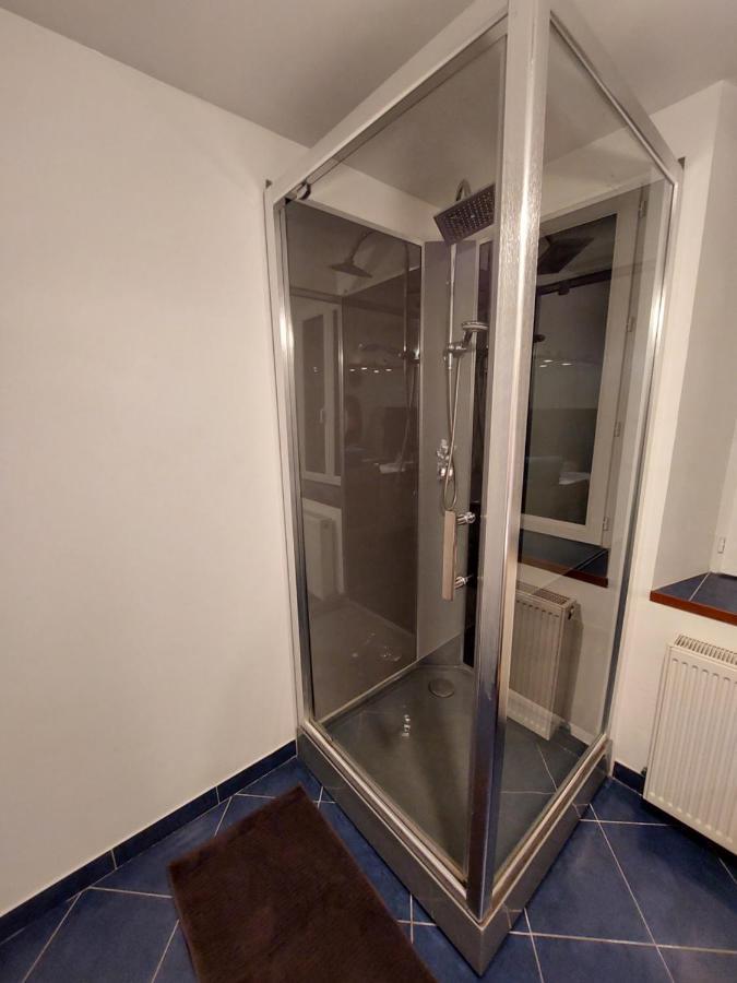 Studio Cosy De 2 A 4 Personnes Au Coeur Du Haut Doubs, Entre Les Lacs, Les Montagnes Et Les Vignobles Apartment Frasne Luaran gambar