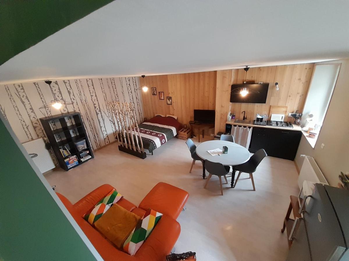 Studio Cosy De 2 A 4 Personnes Au Coeur Du Haut Doubs, Entre Les Lacs, Les Montagnes Et Les Vignobles Apartment Frasne Luaran gambar
